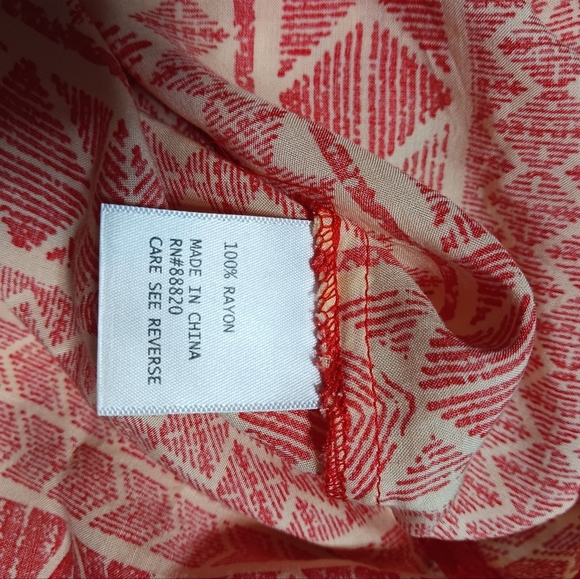 Rose & Thyme Orange/Red & Ivory Shirt Sleeved Shirt w/ Keyhole opening in back - Picture 9 of 9